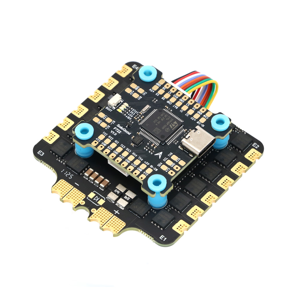 SoloGood F722 F7 6S Flight Con - огляд і ціна Speedybee F405 V4 Bls 55A Stack